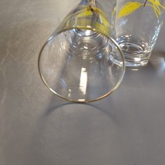 4 Vintage Tall Glasses With Gold Rim And Wheat Decal. 6 3/4″ Tall