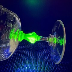 Vintage Uranium Glass Etched Laurel Leaf Champagne Coupes Vaseline Stem Cups Set