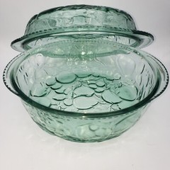 Libbey Orchard 3 QT. Fruit Green Glass Embossed 11″ X 5 1/2″ Deep Casserole