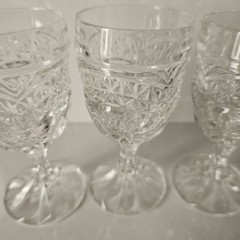4 Vintage Crystal Cordial Shot Glasses Crystal d’Adriana Luna Pattern 3.5″