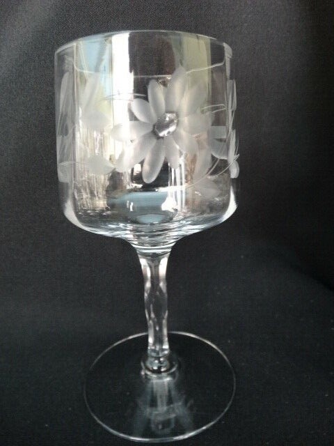 Tiffin Clear Panel Optic Grey Cut Floral Wine Glass w/ Cut Facet Stem 14186 EUC