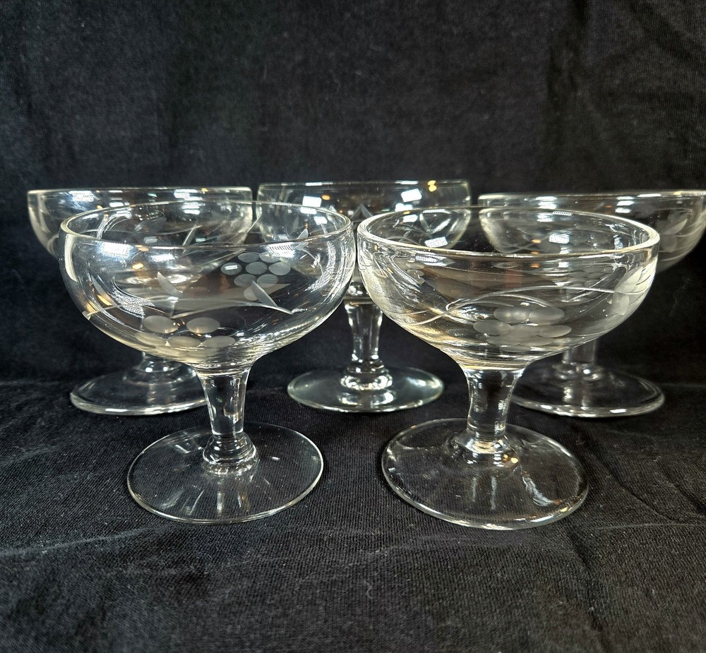 Set of 5 Etched Laurel Leaf Champagne Short Stem Coupe Glasses Sherbert 3.25″H