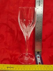 Mikasa Flame D’amore Crystal Wine Glass 8 1/4″