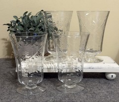Set of 4 Vintage Etched Floral Footed Juice Glasses 4 1/2″ Tall