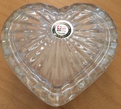 Crystal d’Adriana,24% Lead Crystal, Hearth Box, New Vintage 3×3.5×1.5”