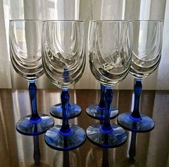 6 Crystal Cobalt Blue Stem Wine Glasses Optic Drape Gold Rim 8″ Beautiful!