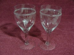 2 Clear Glass 10 Oz GOBLETS With Etched Grape Design and Band