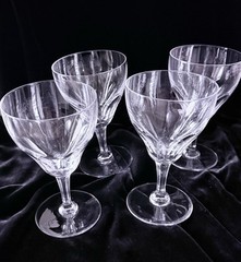 Vintage Crystal Wine Glasses RIVIERA signed VAL ST LAMBERT 6 1/8″ Lot Of 4