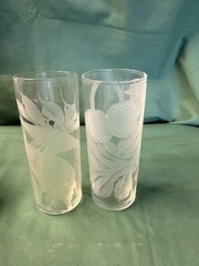 Vintage Hawaiian Etched 2 Glasses From Arts Hawaii Honolulu 6” tall