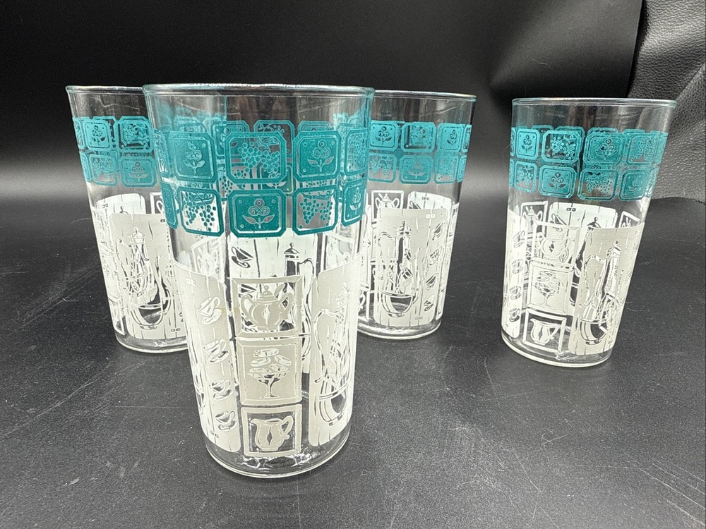 ANCHOR HOCKING BLUE AND WHITE TEAPOT GLASSES SET OF 4, Vintage