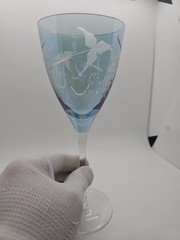 Royal Gallery Crystal Wine Glass 9″ Icy Blue Etched Grapevine RGA2 -…