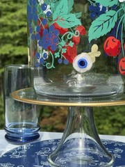 VTG “Berries & Cherries” Sun Tea Jar + 4 Saturn Blueberry Glasses, Dispenser