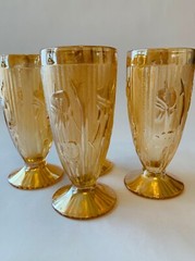 Jeanette Iris and Herringbone Carnival Glass Tumbler – Set of 4