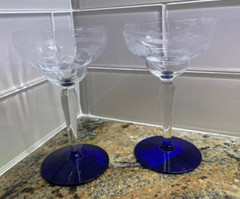 Set of 2 Etched Wine Water Goblet Glass Cobalt Blue Foot 5 1/2 inches
