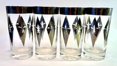 Vintage 4 Dorothy Thorpe Harlequin Diamond Fleur de Lis Drinks Glasses Silver