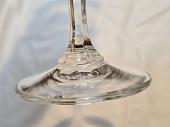 4 MIKASA «WHEATON» WHITE WINE GLASSES, GOLD BANDS