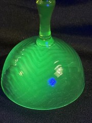 4 Amber & Green Uranium Herringbone Optic Cocktail Champagne Glasses UV Reactive