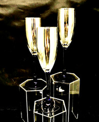 Champagne Flutes Clear Glass Bowl Amethyst Lavender Purple Pulled Stem THREE (3)