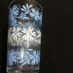 Set Of 9 Anchor Hocking Juice Glasses Blue and White Flowers Vintage