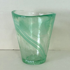 Kosta Boda Green Swirl Mine Tumbler, Ulrica Hydman-Vallien, UHV Art Glass Sweden