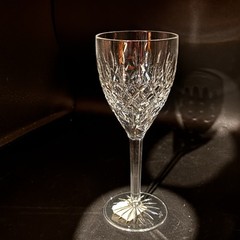 Waterford Crystal WAT135293 Water Goblet 8.5″ Criss Cross Cut Bowl Star Foot NWT