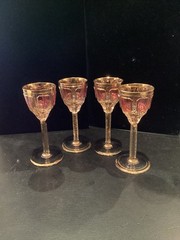 SET 4 RARE INCREDABLE MOSER GOLD GILT CRANBERRY PANNELS CORDIAL GLASSES NR