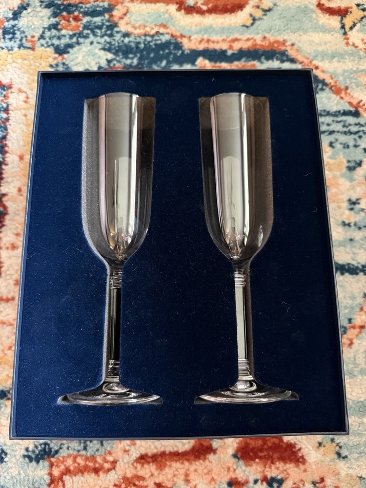 Tiffany and Co. Crystal Glass Pair Champagne Flutes Set of 2 with Box