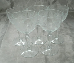 Unknown Mfg UNK10486 Optic Set of 5~5″ Liquor Cocktail Cut Floral Bulbous Stem