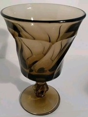 Pair Of Vintage Fostoria Jamestown Smoke Brown 5 7/8″ Tall 4″ Dia Water Goblets