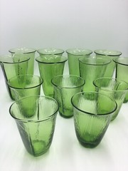 13 vtg Drinking Glass tumbers Green Grass line organic stylized leaves heart