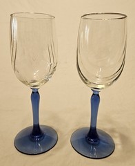 Cobalt Blue Stem Wine Glasses Goblets 8” Swag Drape Gold Rim 8 oz set of 2 EUC