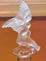 Fabergé Igor Carl Faberge Crystal Snow Doves Liquor Decanter Signed – No issues