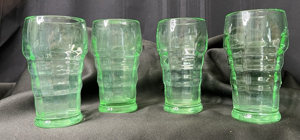 Green Depression Glass Soda Fountain Or Restaurant Ware Glasses Set Of 4 GLOWS