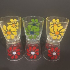 6 Vintage Hazel Atlas Pinwheel Daisy Sour Cream Glasses – 1/2 Pint