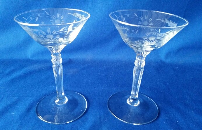 2- RIEKES CRISA Gray Cut Floral Crystal 6″ Champagne Stems☆Excellent Condition☆