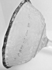 VINTAGE ELEGANT INTAGLIO CUT GLASS COMPOTE SILVER SCALLOPED EDGE
