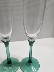 LIBBEY DOMAIN GREEN JUPITER Set Of (4) Fluted Champagne Glasses