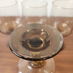 4 Tawny Accentby LIBBEY GLASS COMPANY Footed Wine Smoke 6″