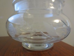 GORGEOUS VINTAGE ETCHED CRYSTAL CANDY JAR WITH LID