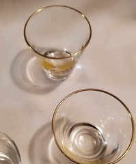 MCM Small Glasses 3 oz to 3.5 oz Gold Wheat Gilded Rim Vintage Set