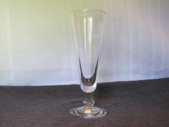 Elegant Tall Champagne Flute Crystal Clear Glass w/ Decorative Stem – 7 1/2″