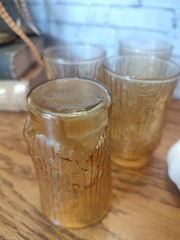 4 VTG Anchor Hocking Honey Gold Pagoda Glass Tree Bark Bamboo Glasses 3.75″