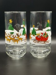 RARE: Libby Tumbler «Santa and Reindeer» Scene w/ Mushroom Molded into the Base.