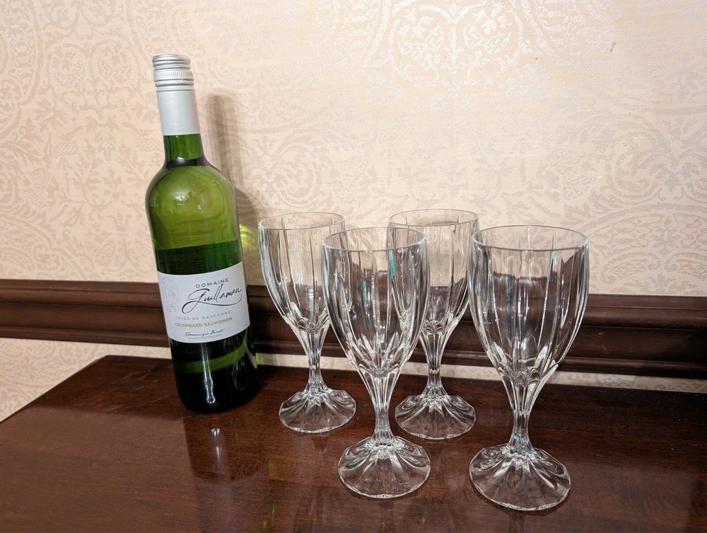 Park Lane by Mikasa 6-3/8″ Wine Glasses Set of 4 Ribbed Stem Clear Crystal