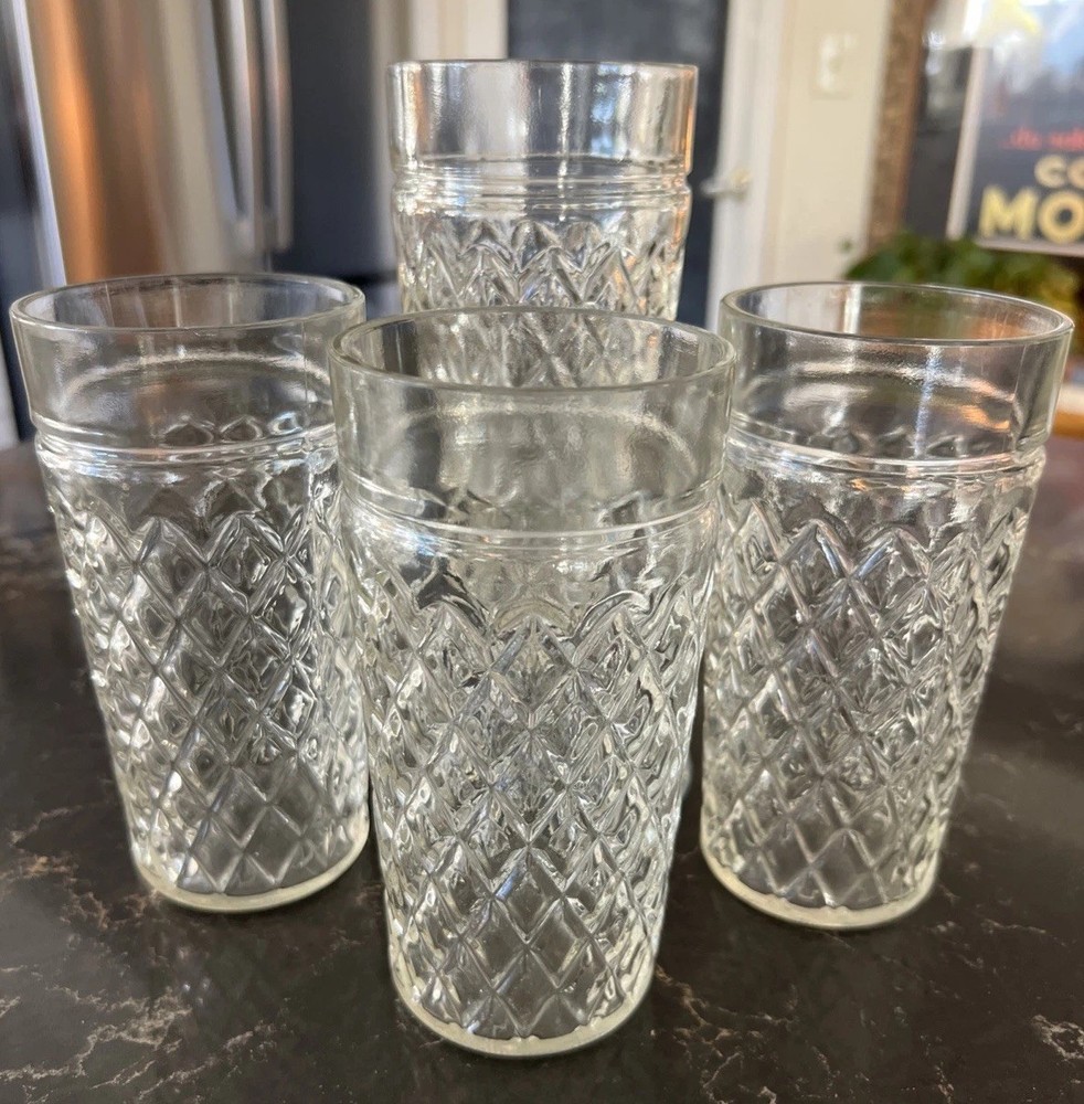 Set Of (4) Vintage Clear Quilted Diamond Point Glass Tumblers 6”