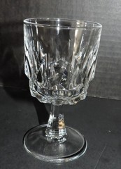 PRESTIGE de FRANCE 8 WINE GLASSES – DURAND DISIGN IMPORTED