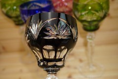 5-Cut To Clear Wine Glasses, 7 7/8″ Green Blue Red Black (G50)