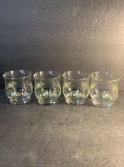 Set of 4 Pfaltzgraff Christmas Heirloom Juice – Rocks Glass 3 1/2″
