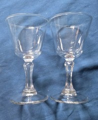 SET OF 2 CRISTAL D’ARQUES-DURAND CHANTILLY PLAIN 5 1/4″ WINE GLASSES EXCELLENT
