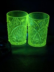 EAPG Hobstar Pattern 4in Glasses Juice/Double Shot Clear UV Reactive